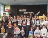 Ilustracja do artykułu:  VI Powiatowy Konkurs Recytatorski o tytuł: Mistrza Recytacji 2012 roku